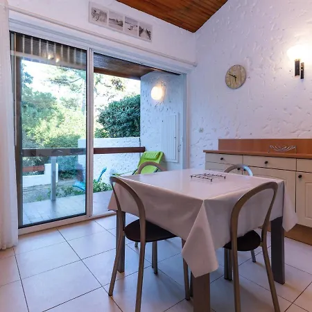 Duplex Sous La Pinede Pres De La Plage, Terrasse, Au Calme Et Proche Des Activites, - Fr-1-239-394 Holiday home Seignosse